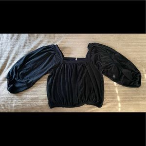 Like new Free People balloon sleeve top!